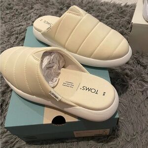 TOMS alpargata mallow mule Women's Cream Slip-On Shoes NEW